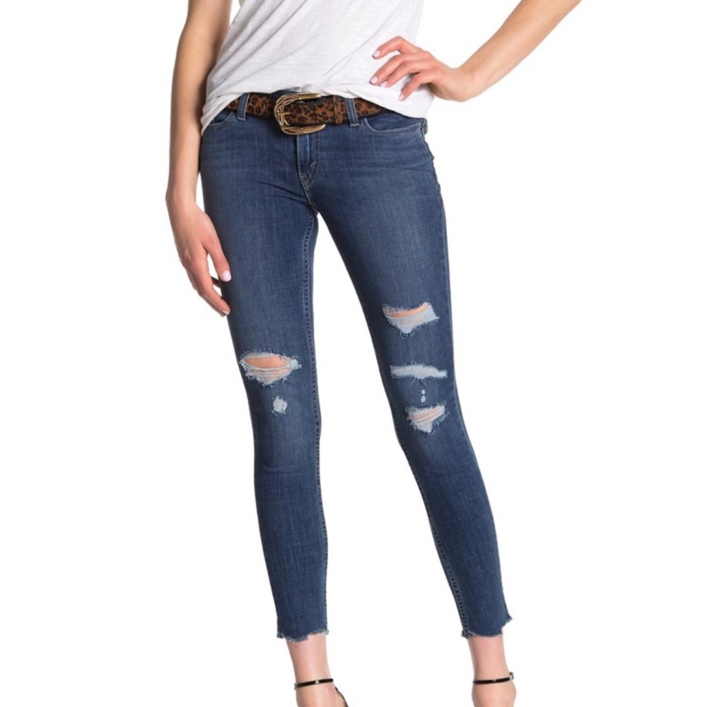 🔥 Host Pick 🔥 Levi’s 535 super skinny